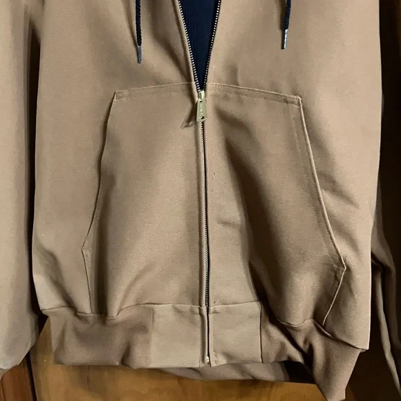 NWT heavyweight duck thermal hooded jacket model number 3006–2002